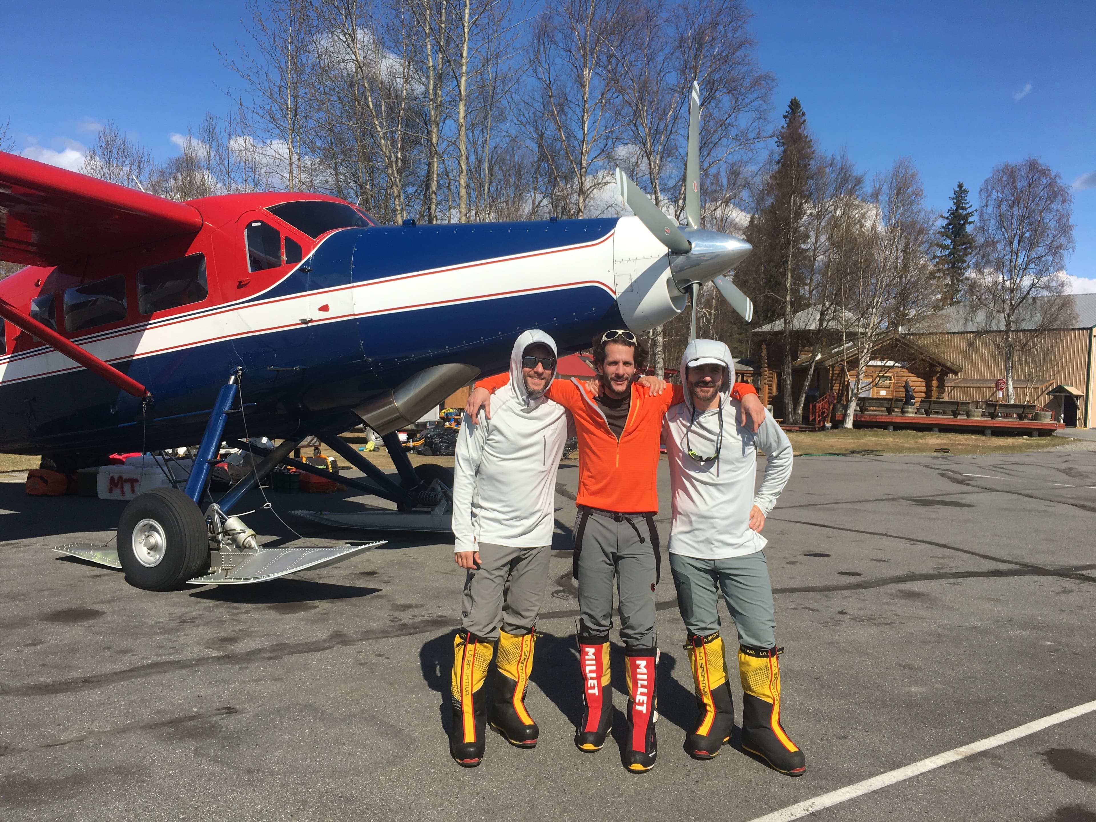 Exped Day 1 (part 1): flying to the glacier, closer to Denali