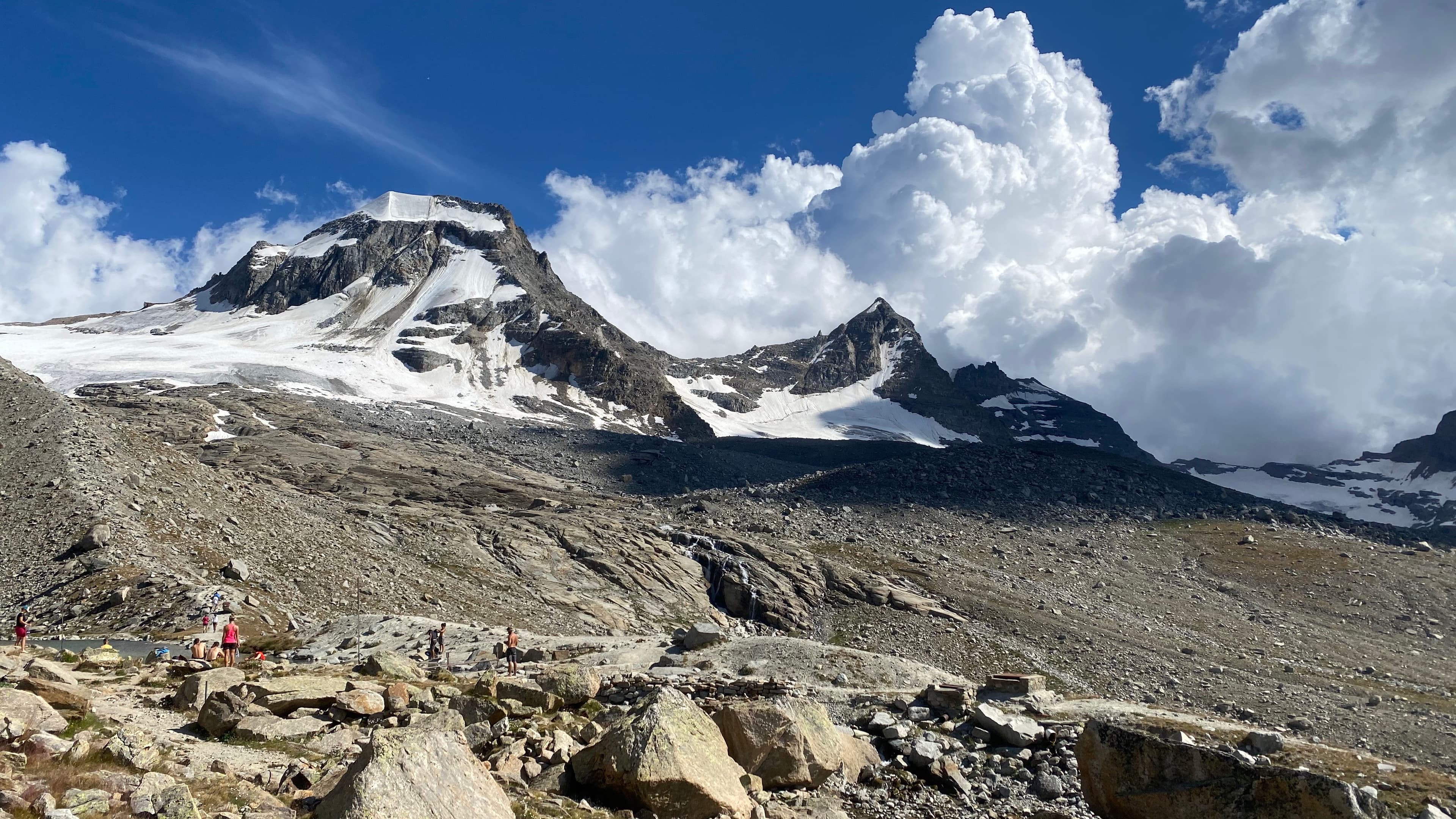 Gran Paradiso climb: day 3, from Pont to Rifugio Vittorio Emanuele II
